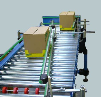 Driven roller conveyor with aligner palletizing picking